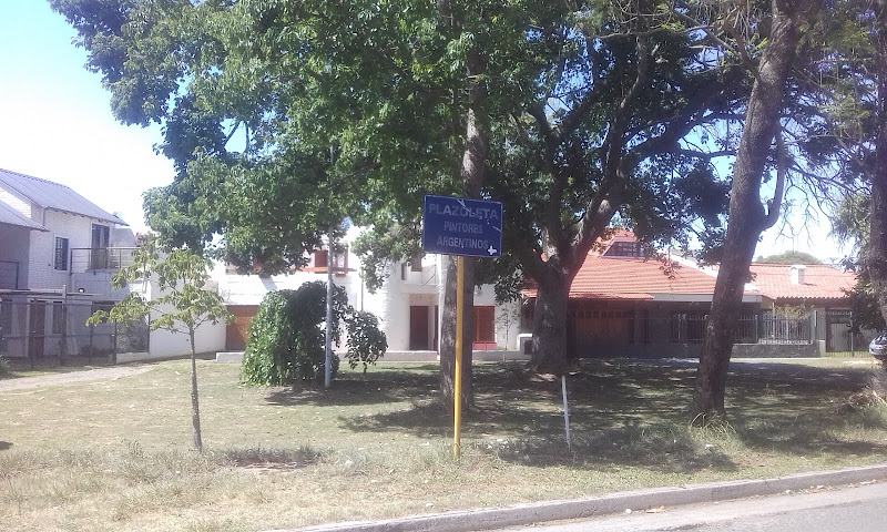 Argentine Painters Square (Plazoleta Pintores Argentinos)