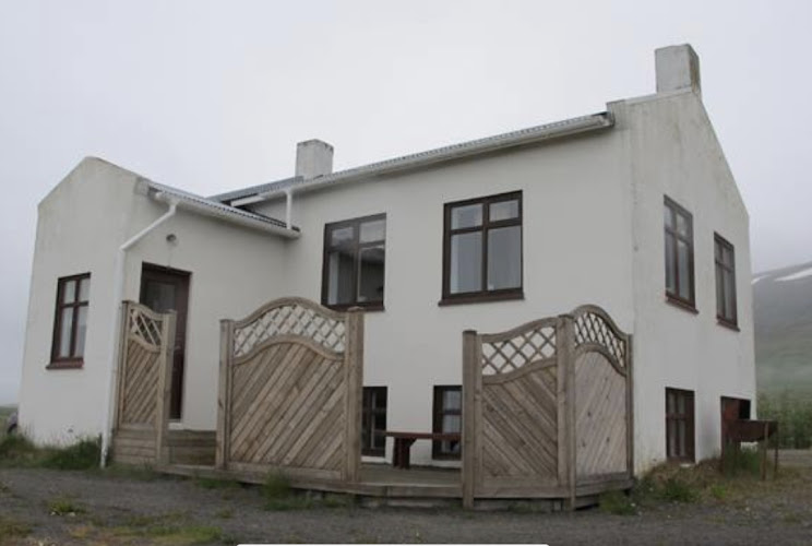 Geisli Átthagafélagið. The haven in Skagafjörður (Átthagafélagið Geisli. Hlíðarlundinn í Skagafirði)