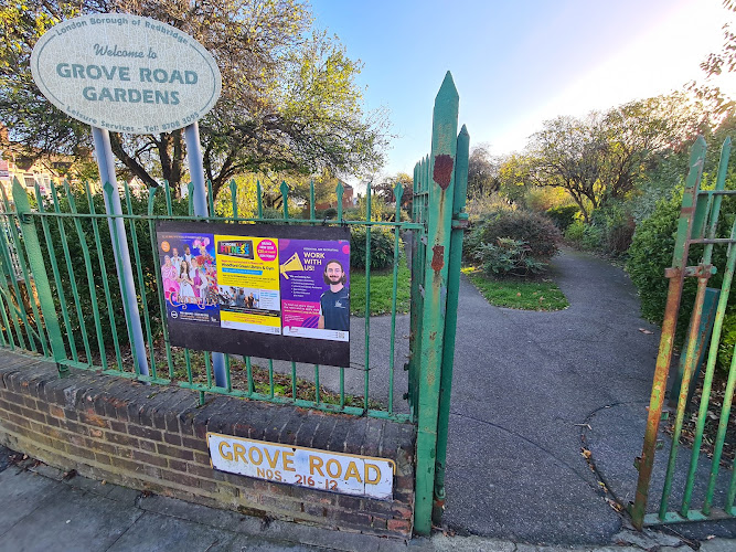 Grove Road Gardens