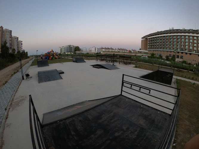 kundu skate park (kundu skatepark)
