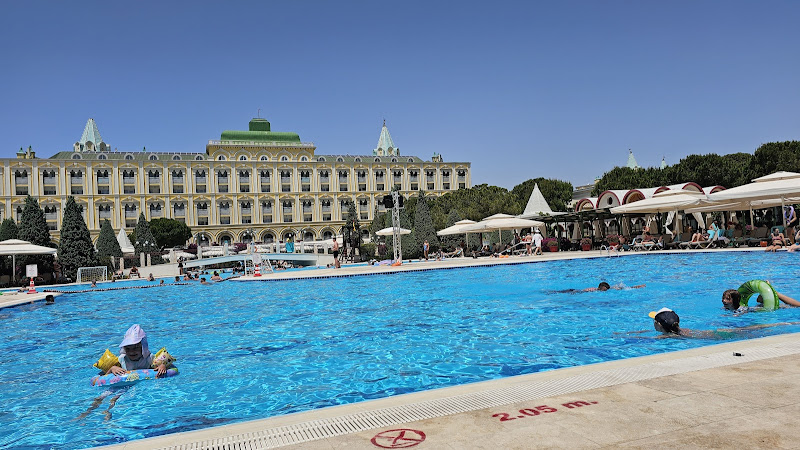 Concorde pool