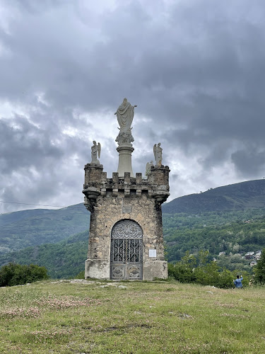 The Virgin's Rock in Ax-les-Thermes, Ariège (Le Rocher de la Vierge à Ax les thermes, Ariège)
